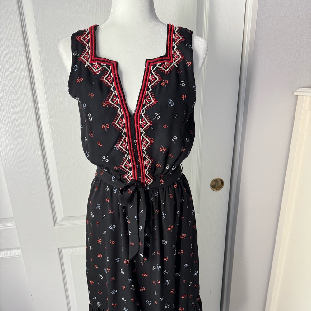 GAP Embroidered Scandinavian Floral Dress